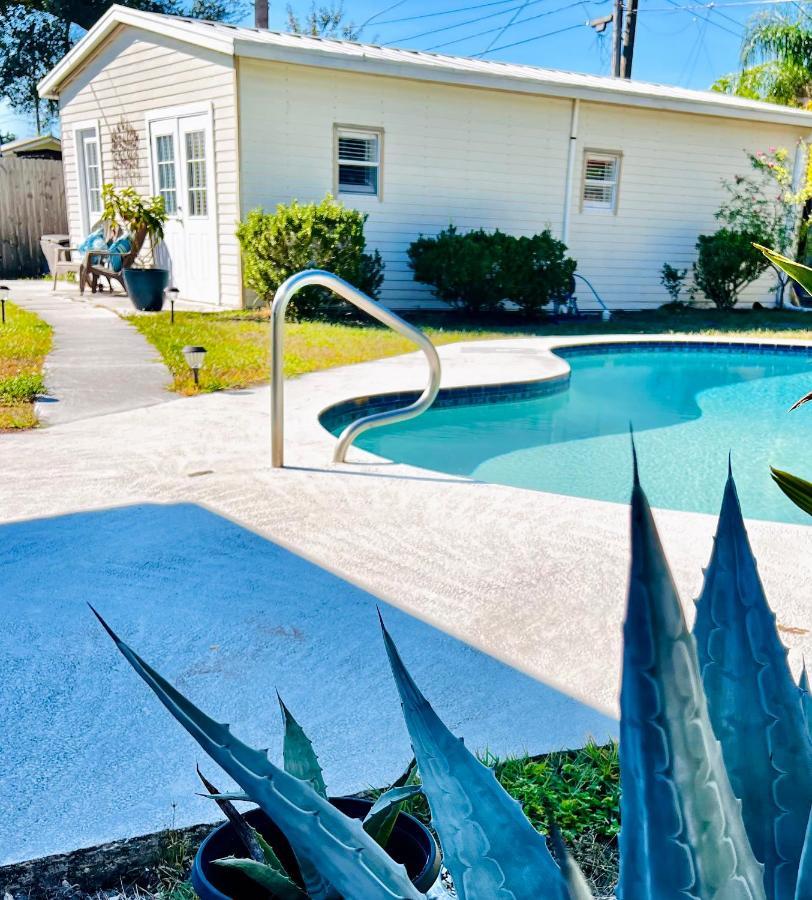Paradise Hideaway Entire Guest Home Near Beach كليرووتر المظهر الخارجي الصورة